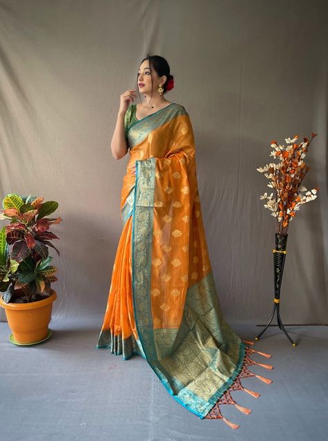 Saree Orange, Saree And Blouse, Brocade Blouse, Orange Saree, Indian Designer Sarees, Border Saree, Brocade Blouses, Linen Fashion, Organza Sarees