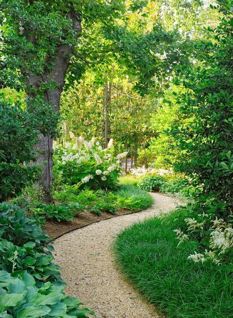 Ultimate collection of 25 most beautiful & DIY friendly garden path ideas and very helpful resources from a professional landscape designer! via A Piece Of Rainbow Traditional Landscape, Large Backyard Landscaping, Walkways Paths, Path Design, Garden Walkway, Large Backyard, Garden Pathway, Woodland Garden, Garden Path