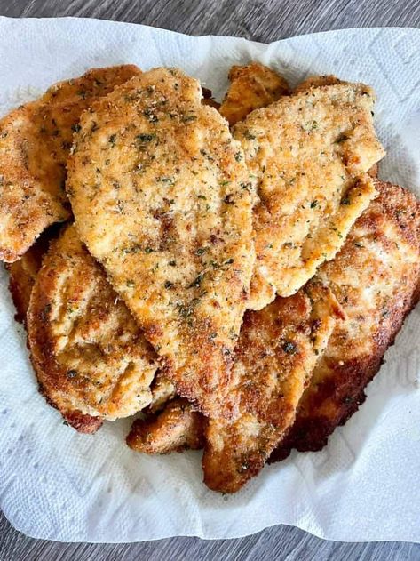 Authentic Italian Chicken Cutlets, Italian Chicken Cutlet, Calabrese Recipes, Nanas Recipes, Italian Chicken Cutlets, Colorado Recipes, Fried Chicken Cutlets, Chicken Cutlet Recipes, Italian American Food