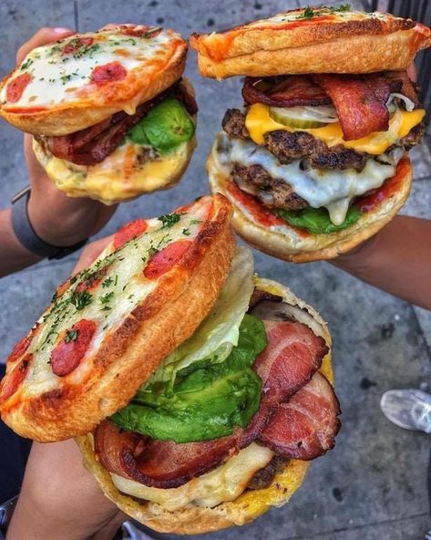 Pizza Burgers, Samana, Food Goals, Food Obsession, Pretty Food, Food Cravings, I Love Food, Amazing Food, Junk Food