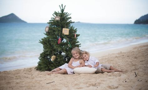 Christmas in Hawaii photo shoot! Christmas on the beach in Hawaii. Oahu family portrait photography at Barbers Point Nimitz Beach, Hawaii. Honolulu, Family, Photography, beach, portrait, portraits, ideas, idea, Waikiki, Honolulu, Hawaii, Hawaiian, families, photo, pictures, photos, pose, holiday, Christmas, Christmas tree, Mele Kalikimaka, vacation, poses, posing, session, white, blue, ocean. Beach Christmas Pictures, Christmas Beach Photos, Christmas In Hawaii, Christmas On The Beach, Beach Christmas Card, Christmas Mini Shoot, Beach In Hawaii, Portraits Ideas, Sister Photography