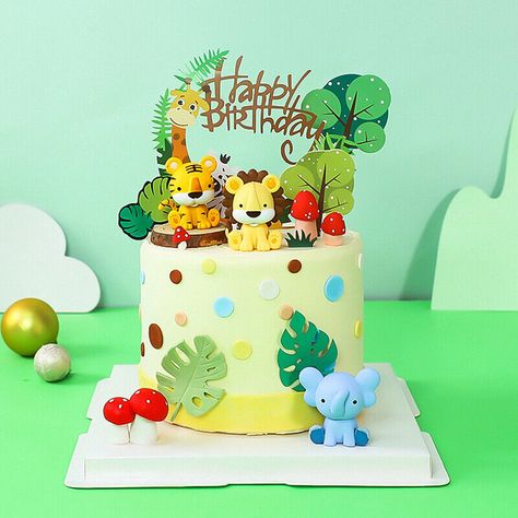 Forest Theme Cake For Kids, Forest Theme Birthday Cake, Forest Cake Ideas, Animal Cake Ideas, Forest Theme Cake, Cupcakes Safari, Animal Theme Cake, Forest Theme Cakes, Safari Cupcakes