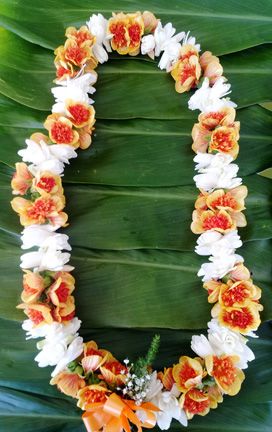 Hawaii Flower Lays Hawaiian, Ilima Flower, Hawaiian Leis, Flower Lei, Hawaiian Lei, Hawaiian Wedding, Maui Weddings, Hawaiian Flowers, Color Naranja