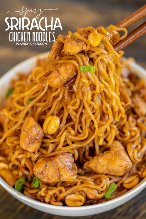 Noddle Recipes, Spicy Sriracha Chicken, Chicken Asian, Asian Ramen, Bowl Chicken, Yummy Noodles, Noodles Recipes, Chicken Ramen, Sriracha Chicken