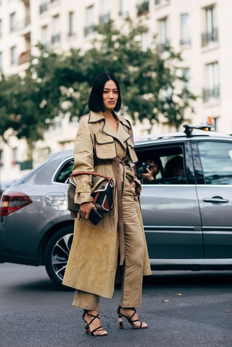 Tiffany Hsu, Eva Chen, Street Style Bags, Brands Fashion, Paris Fashion Week Street Style, Trendy Street Style, Street Style Trends, Luxury Women Fashion, Street Style Winter