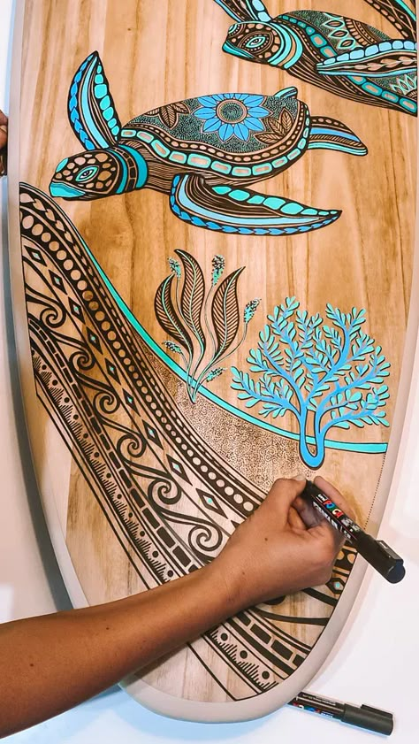 Jess Lambert, Mini Canvas Painting Ideas, Surfboards Artwork, Surfboard Art Design, Deco Surf, Surfboard Painting, Tattoos Infinity, Canvas Painting Ideas For Beginners, Custom Surfboards