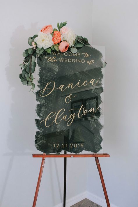 Welcome Sign Calligraphy, Wedding Entrance Sign, Acrylic Welcome Sign, Welcome To Our Wedding Sign, Wedding Boards, Wedding Welcome Board, Diy Bouquet Wrap, Calligraphy Signs, Wood Wedding Signs