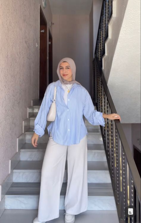 Hijabi Linen Outfits, Jean Jacket Hijab Outfit, Hijab Fits Summer, Outfits For Studying, Hijab Scrubs, Hijabi Work Outfits, Blue And Beige Outfit, Elegant Hijab Outfit, Summer Modest Outfits Muslim