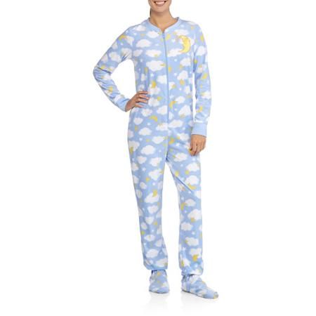 Women's Micro Fleece One-Piece Footed Pajamas  need a couple more of these. Footie Pajamas Womens, Dragon Drawings, Cute Onesies, Footie Pajamas, Footed Pajamas, Pyjamas Womens, Footie Pajama, Comfy Fashion, Nightgowns