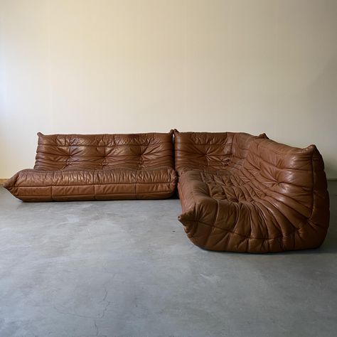 Togo Couch, Vintage Sofas, Ducaroy Togo, Sofa Vintage, Togo Style Sofa, Michel Ducaroy Togo, Togo Sofa Replica, Leather Vintage Sofa, Brown Togo Sofa