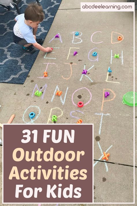 It's time to get outside with your kids! Check out 31 fun activities that you can do outside with your kids! Find active, learning, art and practical life activities to do with toddlers, preschoolers and early elementary aged kids! Active Learning Classroom, Preschool Outdoor Activities, Activities To Do With Toddlers, Outdoor Learning Activities, Outdoor Activities For Toddlers, Life Activities, Learning Art, Practical Life Activities, Fun Outdoor Activities