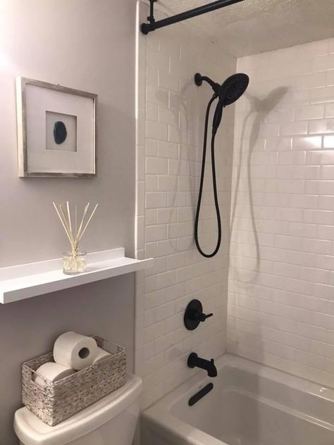 Tub And Shower Faucet Combo, Farmhouse Shower Head, Black Bathroom Shower Head, Black Shower Head And Faucet, Black Shower Heads, White Shower Black Fixtures, Black Shower Head Bathroom, Bathroom Matte Black Fixtures, Shower Fixtures Black