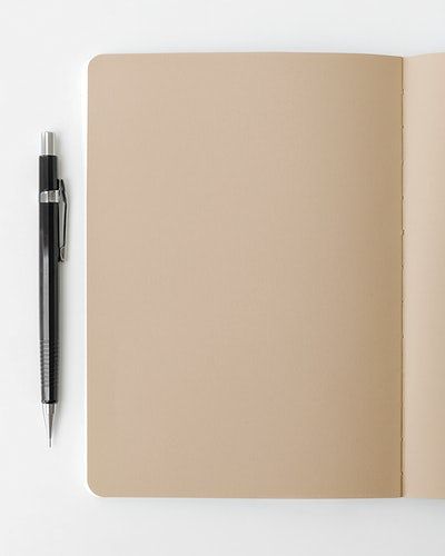 Writing Page Background, Blank Diary Page, Empty Book Cover, Plain Book Page Aesthetic, Drawing Backgrounds, Empty Book, White Notebook, Album Cover Wallpaper Collage, Note Writing Paper