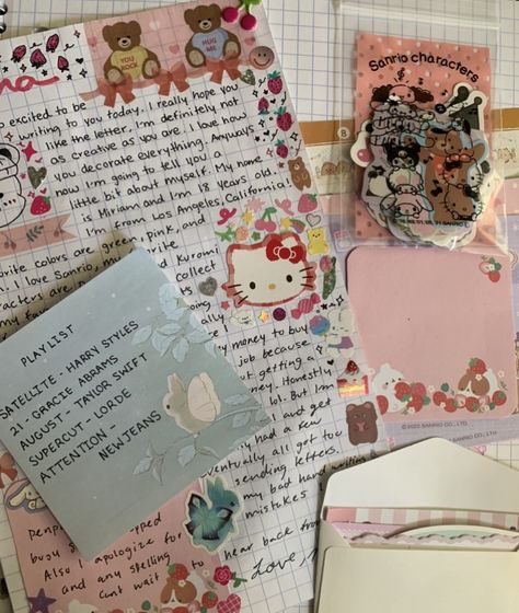 Letter Inspo Aesthetic, Penpalling Ideas, Penpal Letters Ideas, Penpal Letters Aesthetic, Pen Pal Letters Aesthetic, Aesthetic Penpal, Pen Pal Ideas, Snail Mail Ideas, Cute Mail