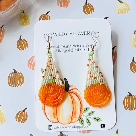 Petite Little Pumpkins, Handmade Tear Drop Earrings Made With Silver Lined, Opaque & Galvanized Miyuki Glass Seed Beads. Details Handmade Item Drop - Length 1.75in - Width .75in Materials - Double Brick Stitch - 390 Per Premium Miyuki Delica Beads & Silky Nymo Nylon Thread Finding - 14k Gold Plated Fish Hook - Premium Metal Nickel Free Style - Dainty (Small) Care Recommendations Avoid Getting Them Wet Don’t Pull On The Fringe Store Flat Or Hanging For Best Results Seed Bead Earrings Fall, Plaid Seed Bead Earrings, Mushroom Fringe Earrings, Pumpkin Seed Bead Earrings, Fall Beaded Earrings, Double Brick Stitch, Halloween Beaded Earrings, Beading Earring, Halloween Earrings Beaded