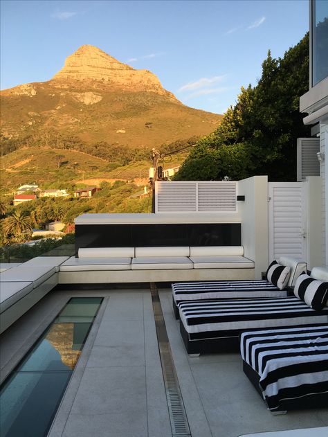 Gorgeous home overlooking 4th Beach , Clifton, Cape Town. Doesn't get better than this👍🇿🇦 Camps Bay Cape Town House, Cape Town Houses, Cape Town Apartment, Clifton Cape Town, South Africa Vacation, Camps Bay Cape Town, Bachelor Apartments, Bel Air Mansion, Paris December