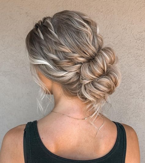 Maid-Of-Honor Twisted Bun Hairstyle Maid Of Honor Hairstyles, Chic Messy Bun, Bridesmaid Hair Inspo, Bridemaids Hairstyles, Summer Wedding Hairstyles, Cute Prom Hairstyles, Teased Hair, Bridesmaid Hair Makeup, Hair Adviser