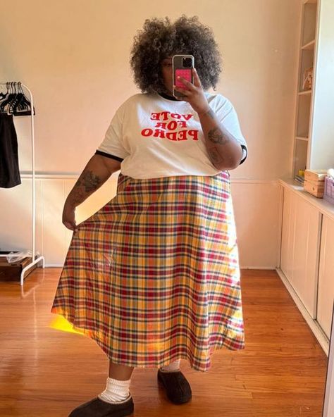 RAT BOI on Instagram: "Dream girls in dream skirts 🍂 our new baggy cotton tartan skirt perfect for family gatherings or layering up through winter 🥹 can be worn high or low waisted as seen styled across the world on the best of the best, our community :)" Colorful Aesthetic Outfits, Rat Boi, Tartan Skirt, Colorful Aesthetic, Aesthetic Outfit, Best Of The Best, Low Waisted, Family Gatherings, Family Gathering