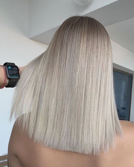 Platinový Blond, Icy Blonde Hair, Ombre Hair Blonde, Dyed Blonde Hair, Ash Blonde Hair, Blonde Hair Inspiration, Punk Hair, Blonde Hair Shades, Blonde Hair Looks