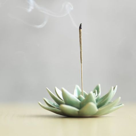 Ways To Unwind, Deco Pastel, Lotus Incense, Michelle Phan, Incense Holders, Dry Clay, Incense Holder, Diy Clay, Clay Projects