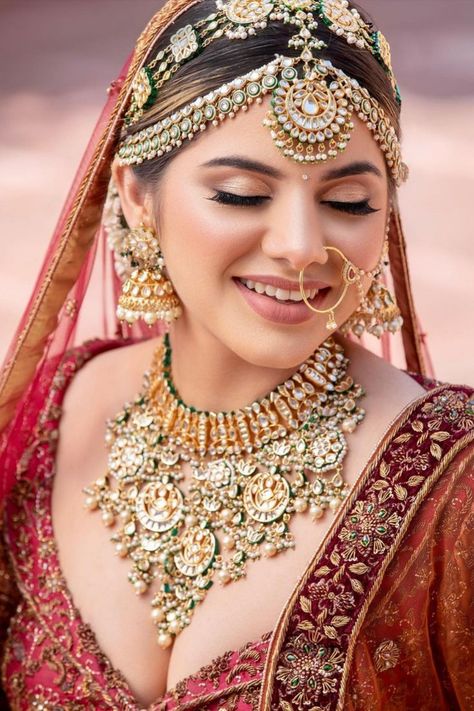 Suttle Bridal Makeup Make Up Indian, Makeup For Bridal Indian, Parul Garg Makeup Brides Photo, 3d Makeup Looks Bridal Indian, Dewy Indian Bridal Makeup, Matha Patti Bridal Indian Weddings, Dewy Bridal Makeup Indian, Latest Bridal Makeup Indian Wedding, Natural Indian Bridal Makeup