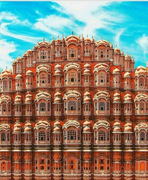 Historical Monuments Painting, Indian Monuments Aesthetic, Hawamahal Jaipur Photography, Hawa Mahal Painting, India Asethic, Indian Historical Monuments, Jaipur Monuments, Monuments Painting, Famous Monuments Of India