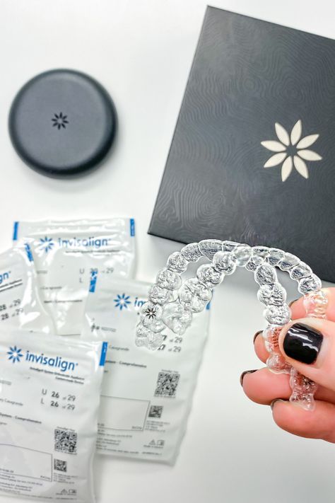 Invisalign Aesthetic, Foto Doctor, Clear Aligner, Invisalign Aligners, Dental Social Media, Vegan Probiotics, Dental Photography, Dental Fun, Clear Aligners