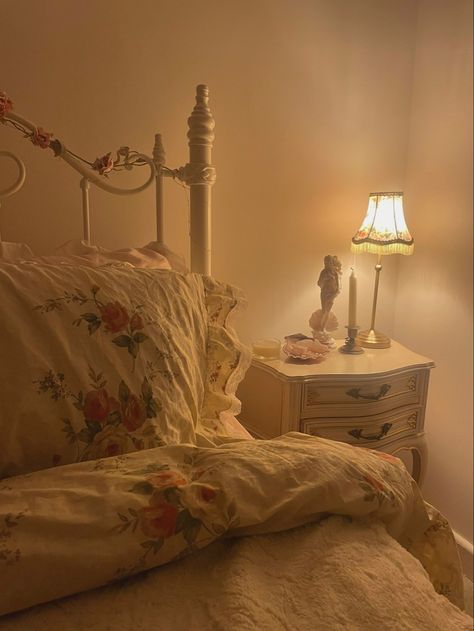 coquette aesthetic pink vintage white aphrodite rose quartz bedding bedroom bedside table Vintage Coquette Room, Vintage Coquette, Coquette Room Decor, Coquette Room, Pastel Room, Vintage Bedroom, Pretty Room, Dreamy Room, Vintage Room