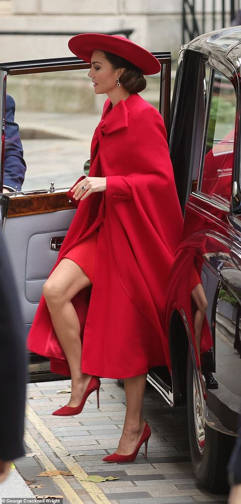 Kate Middleton Style Outfits, Düşes Kate, Princesse Kate Middleton, Looks Kate Middleton, Estilo Kate Middleton, Horse Guards Parade, Princesa Kate Middleton, Princess Katherine, Queen Kate