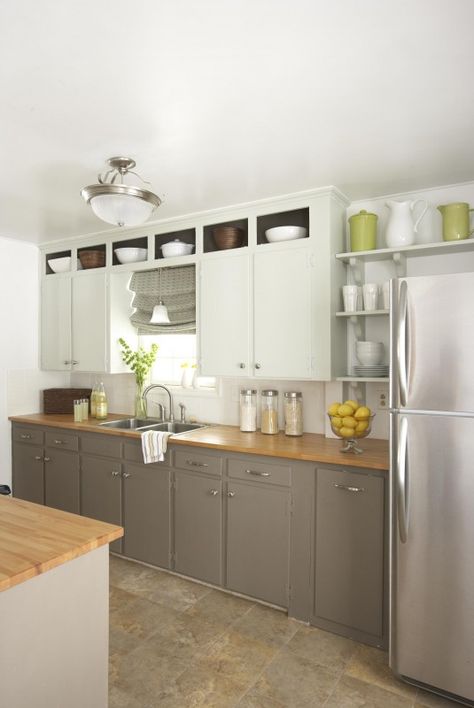 Kitchen Cabinets Two Tone, Trendy Kitchen Cabinets, White Kitchen Makeover, Kitchen Cabinets Grey And White, White Upper Cabinets, Two Tone Kitchen Cabinets, Upper Kitchen Cabinets, Best Kitchen Cabinets, Grey Kitchen Cabinets