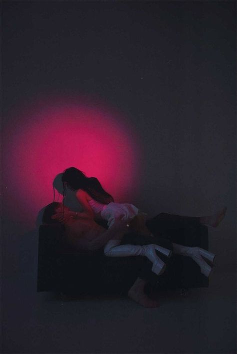 Low Key Couple Pics, Couple Night Aesthetic Bed, Hot Grunge Couple, Spicy Couples Picture Ideas, Spicy Make Outs Session, Make Out Session, Imagination Quotes, Couple Goals Teenagers, Couples Vibe