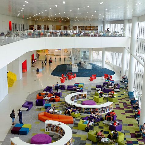 James V Hunt Library at North Carolina State University -Rain Garden Reading Lounge by Mal Booth, via Flickr Reading Lounge, Asma Kat, Library Architecture, School Interior, Library Furniture, The Lobby, Rain Garden, Library Design, Education Architecture