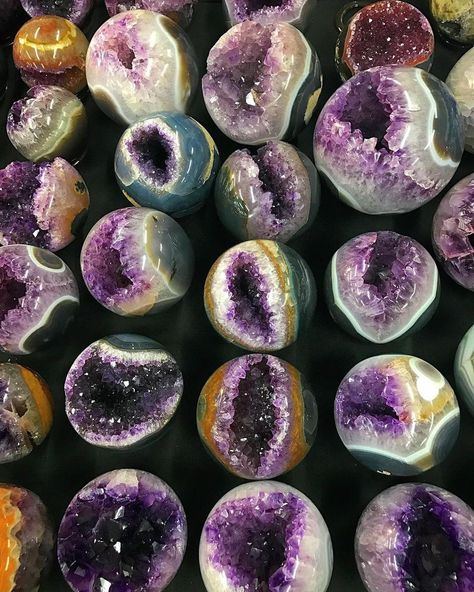 Polished Amethyst Geode Spheres. Photo © Zeadsdead ￼ Mind Thoughts, Amethyst Geode, Dec 30, Rocks And Minerals, The Mind, Painted Rocks, Amethyst, Etsy Shop, Fruit