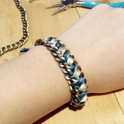 Thread Bracelet, Diy Jewlery, Woven Chain, Woven Bracelet, Friendship Bracelets Diy, Bracelet Diy, Woven Bracelets, Diy Bracelet, Bracelet Tutorial