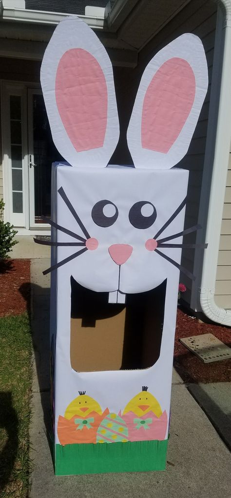 DIY Big Bunny Bean Bag Toss, preschool Easter game Bunny Toss Game, Spring Party School, Bunny Theme Games, Easter Hunt Activities For Kids, Easter Bean Bag Toss, Bunny Hop Game, Easter Carnival Games For Kids, Easter Games Toddlers, Easter Egg Toss Game