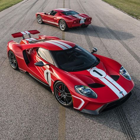 Hennessey Performance “2006 Ford GT or 2018 Ford GT Heritage Edition"? Ford Gt 2017, Super Sport Cars, Foose, Ford Gt40, Ford Racing, Ford Classic Cars, Custom Bike, Power Cars, Best Luxury Cars