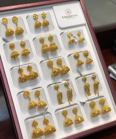 Gold Buttalu, Earrings Jhumka, Tiny Gold Earrings, Gold Jhumka, Jhumka Designs, Gold Jhumka Earrings, New Gold Jewellery Designs, Gold Earrings Models, Bridal Jewellery Design