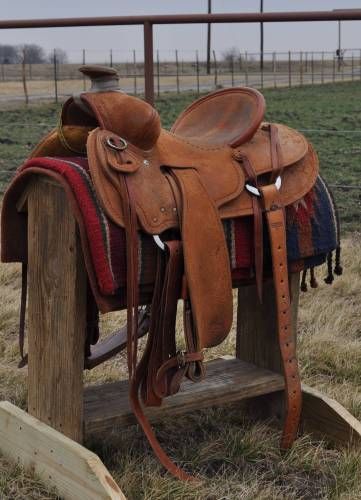 Oliver Saddle Shop Southwest Will James Seat Rig with a 15 1/2 inch Seat for Sale - For more information click on image or see ad # 30445 on www.RanchWorldAds.com Saddle Western, Wade Saddles, Ranch Horses, Saddles For Sale, Saddle Chair, Roping Saddles, Saddle Shop, Custom Saddle, Ranches For Sale