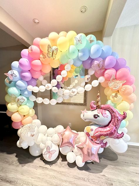 Balloon Decoration Unicorn, Birthday Decoration Unicorn Theme, 1st Birthday Balloon Ideas, Unicorn Theme Balloon Decoration, Unicorn Balloons Decoration, Unicorn Birthday Party Ideas Decoration Rainbow Theme, Unicorn Balloon Arch Ideas, Unicorn Butterfly Birthday Party, Rainbow Unicorn Balloon Arch