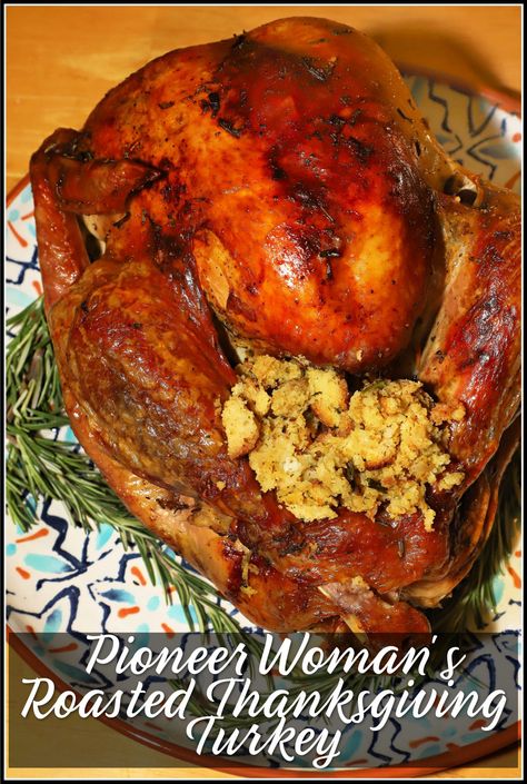 This tried a true recipe from the Pioneer Woman is a favorite of mine because it is slow cooked with an herb butter rub. This makes it perfectly browned, amazingly juicy, and absolutely delicious! You will love this no fuss roasted Thanksgiving turkey and so will your dinner guests! Roasted Thanksgiving Turkey Pioneer Woman, Pioneer Women Turkey Thanksgiving, Pioneer Woman Brine For Turkey, Pioneer Woman Turkey Thanksgiving, Turkey Pioneer Woman, Pioneer Woman Turkey Brine, Pioneer Woman Thanksgiving Recipes, Turkey Receipe, Turkey Brine Pioneer Woman