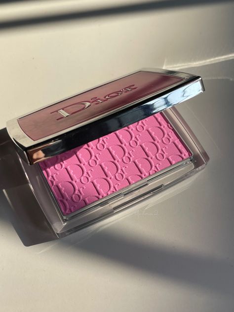 Dior
Blush
Pink Dior Blush, Dior Backstage, Sephora Skin Care, Pretty Skin Care, Dior Makeup, Makeup Concealer, Makeup Items, روتين العناية بالبشرة, Sephora Makeup