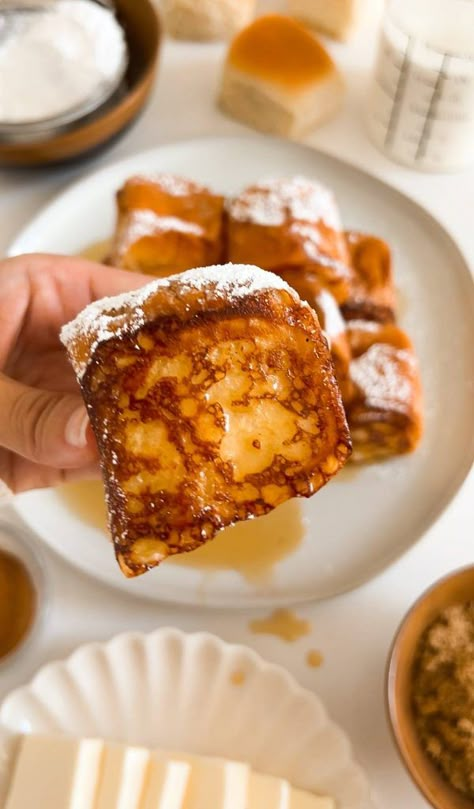 Gawain Roll French Toast, Hawain Roll Recipe, Hawaii Roll French Toast, Hawaiin Rolls French Toast, Hawian Roll French Toast, Hawaiian Roll French Toast Casserole, Hawaiian Bread French Toast, French Toast Bites Recipe, Hawaiian Roll Breakfast