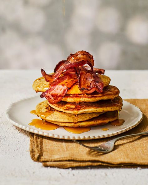 Fancy Pancakes, Weekend Lunch Ideas, Canadian Breakfast, Sweet Pancake Recipe, Pancakes With Bacon, Cinnamon Swirl Pancakes, Pancake Batter Recipe, Cinnamon Pancakes Recipe, Scotch Pancakes