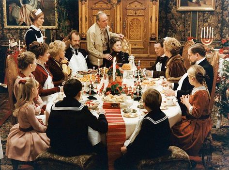 Fanny And Alexander, Hedda Gabler, A Clockwork Orange, Ingmar Bergman, Cinema Art, Swedish Christmas, Cinema Film, Christmas Scene, Grand Art