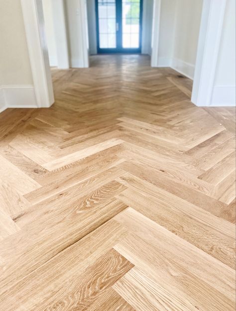 This beautifully charactered four inch white oak flooring, was coated three times with Bona Traffic Hd’s Extra Matte finish. This style/ pattern laid down is known as Herring Bone. • #williamsonhardwoodflooring #hardwoodfloors #thewilliamsoncrew #homerenovation #localbuisness #familybusiness #hardwoodflooring #hardwoodflooringinstallation #hardwoodflooringrefinish #hardwoodflooringrepair #wood #flooring #weloveaugusta #augustaga #augustabusinessowner #woodflooringcontractor Heron Bone Flooring, Fishtail Floor, Wide Plank White Oak Floors, Home Pilates Studio, Italianate House, Blonde Flooring, Wood Floor Finishes, White Oak Flooring, Hardwood Floor Colors