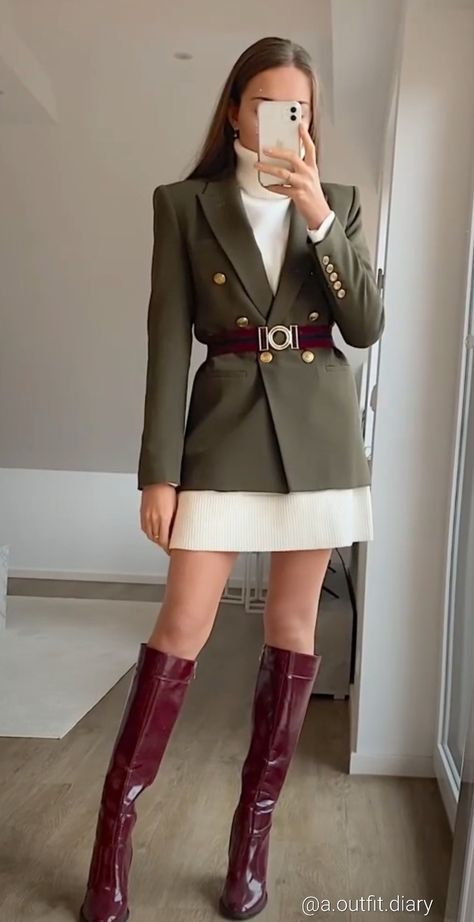 Outfit With Burgundy Boots, Cognac Trench Coat Outfit, Luxury Fashion Outfits Classy Glamour, Girly Work Outfits Casual, How To Style Burgundy Boots, Fall Winter 2024 Outfits, 2026 Fashion Trends, Brown Leather Ankle Boots Outfit, Youthful Work Outfits