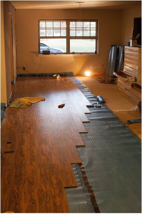 Laminate Flooring Diy, Pathway Design, Installing Laminate Flooring, Tips Design, Hardwood Floors Dark, Light Hardwood Floors, Floating Floor, Laminate Floors, Home Remodeling Diy