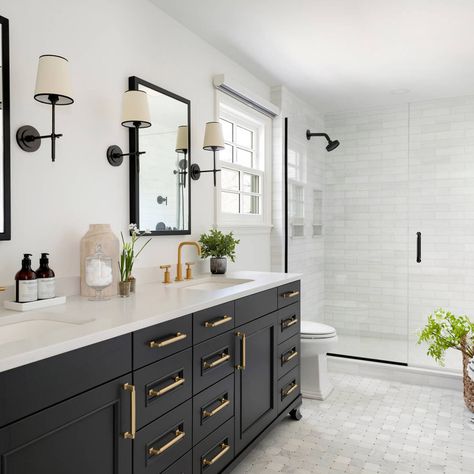 Bathroom Inspo Black Hardware, Master Bath Ideas Black And White, Master Bath Black Vanity, Bathroom With Black Hardware, Black Vanity Bathroom Ideas, Bathroom With Black Cabinets, Bathrooms 2024, Black And Brass Bathroom, Black Cabinets Bathroom