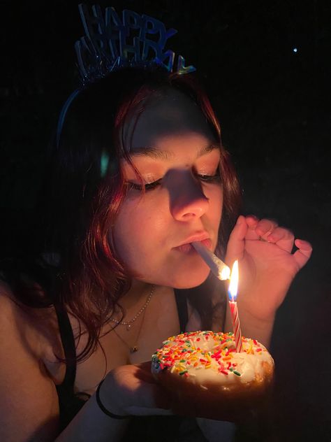 Birthday Grunge Aesthetic, Grunge Birthday Aesthetic, Birthday Aesthetic Dark, Alt Birthday, Indie Birthday, Tumblr Birthday, 21st Birthday Pictures, High Pics, Bday Pics