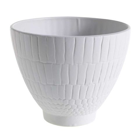 The Zumi Compote collection features white  ceramic pots in <a href="/index.php?Engine=sphinx&Search=zumi">two  sizes</a>.  Perfect for plants, floral   arrangements and  <a href="/permanent-botanicals-and-succulents-(650000)/succulents-(657500)/">succulents</a>. Compote Bowl Centerpiece, Compote Vase, Magnolia Decor, Design Style Quiz, Plant Pot Design, Bowl Centerpiece, White Bowl, Pot Designs, Ceramic Pots